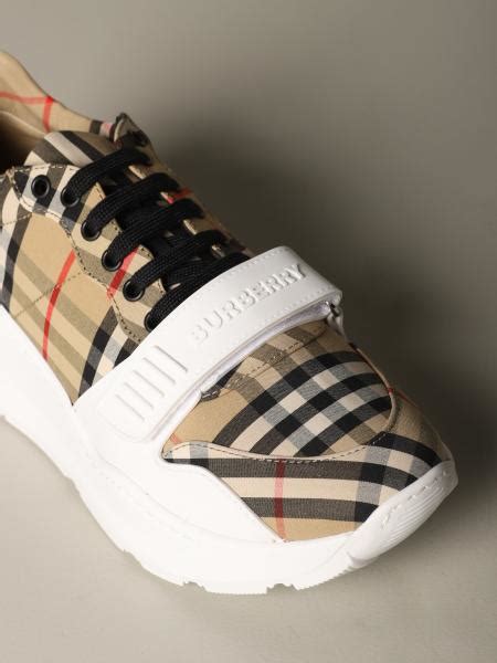 burberry men's shoes cheap.